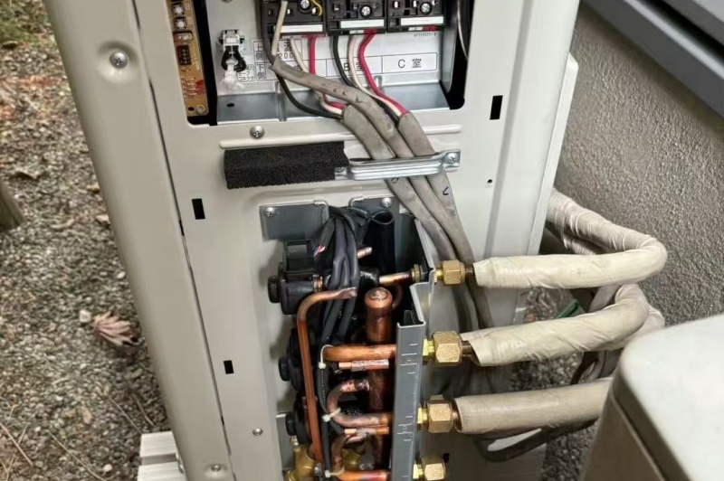 商業施設の空調設備改修工事